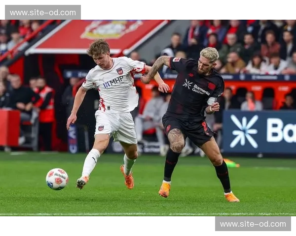 本轮德甲多队采用高位逼抢 战术复盘揭示联赛攻防节奏加快 本轮德甲多队采用高位逼抢 战术复盘揭示联赛攻防节奏加快