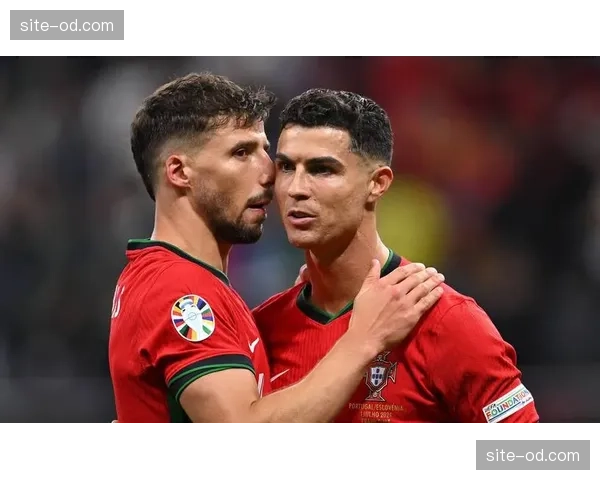 葡萄牙中前场豪华配置 鲁本迪亚斯一人撑起后防脊梁评估